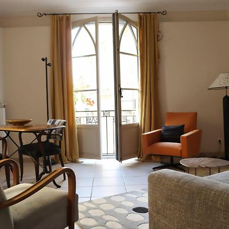 Ferienwohnung Uzes Centre Quartiers Des Arts Charme De L'Ancien Exterior foto