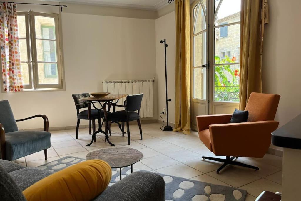 Ferienwohnung Uzes Centre Quartiers Des Arts Charme De L'Ancien Exterior foto