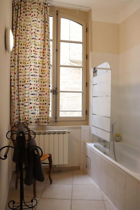 Ferienwohnung Uzes Centre Quartiers Des Arts Charme De L'Ancien Exterior foto