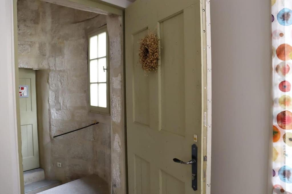 Ferienwohnung Uzes Centre Quartiers Des Arts Charme De L'Ancien Exterior foto