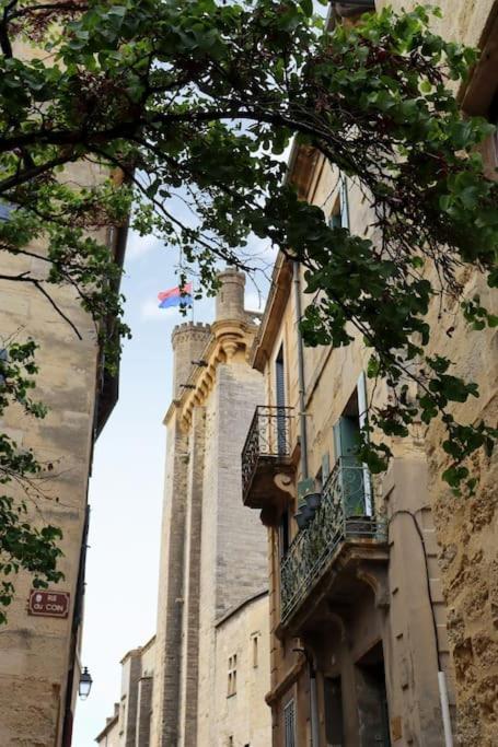 Ferienwohnung Uzes Centre Quartiers Des Arts Charme De L'Ancien Exterior foto
